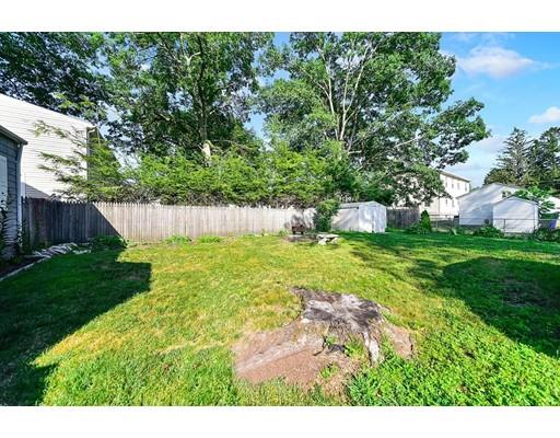105 Victoria Street Springfield, MA 01104 - Photo 14 of 15 Gallery Image 14