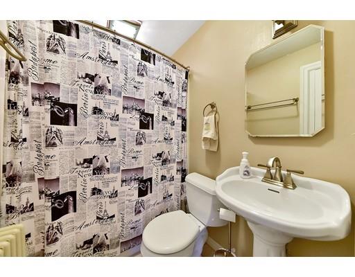 105 Victoria Street Springfield, MA 01104 - Photo 8 of 15 Gallery Image 8