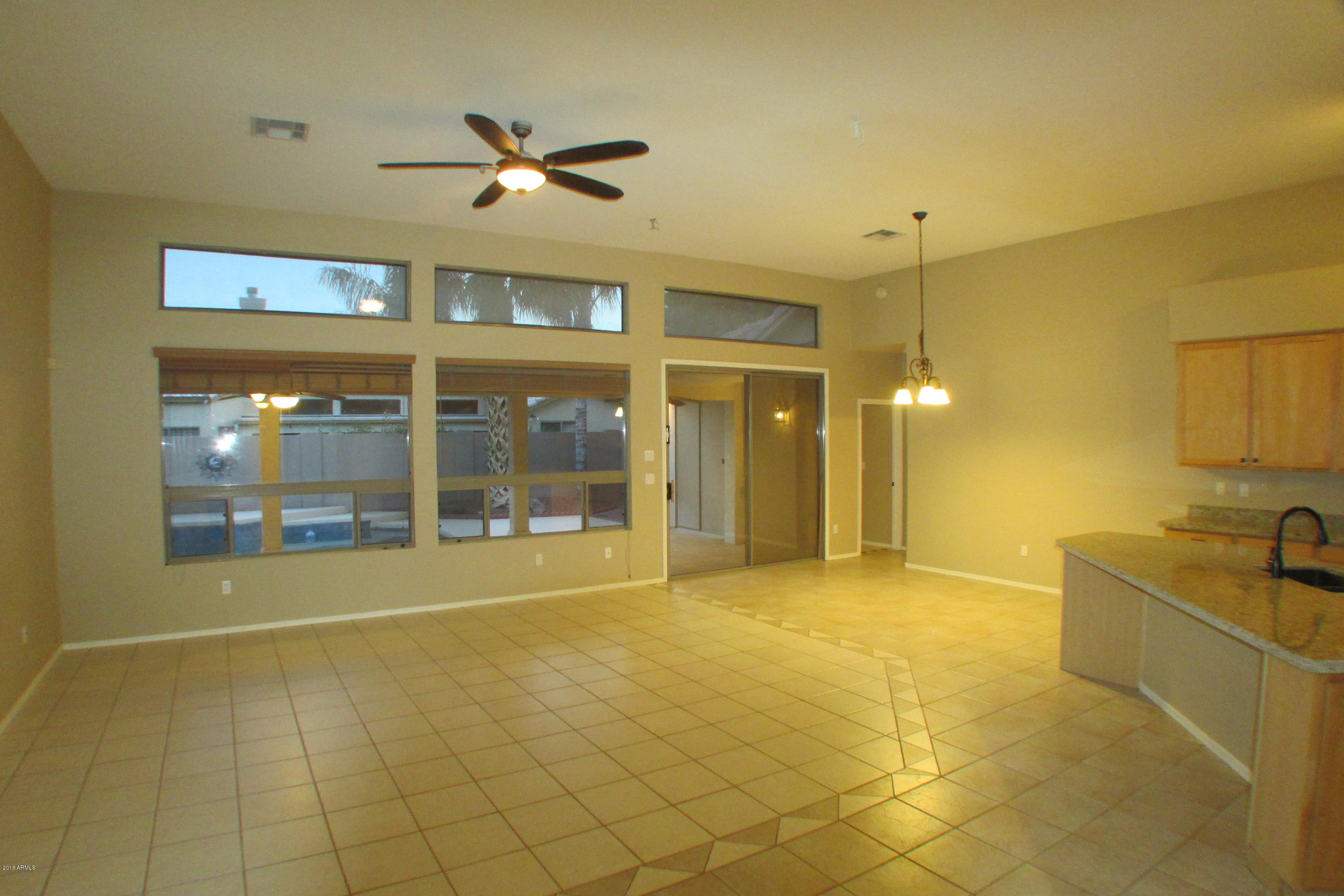 461 West Merrill Avenue Gilbert, AZ 85233 - Photo 4 of 23 IMG_6968