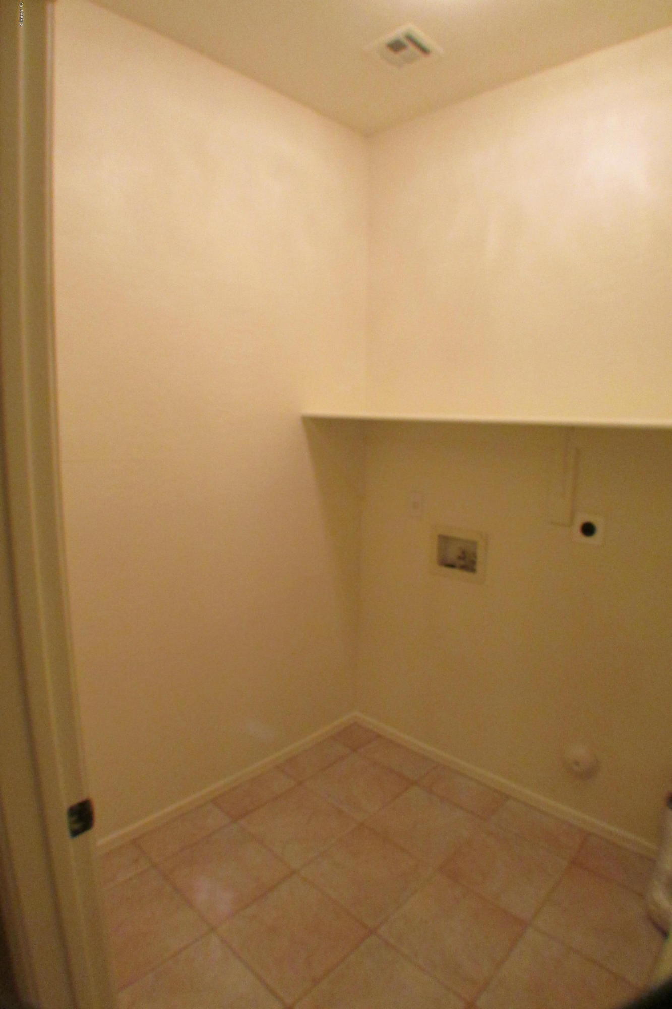 461 West Merrill Avenue Gilbert, AZ 85233 - Photo 8 of 23 IMG_6972