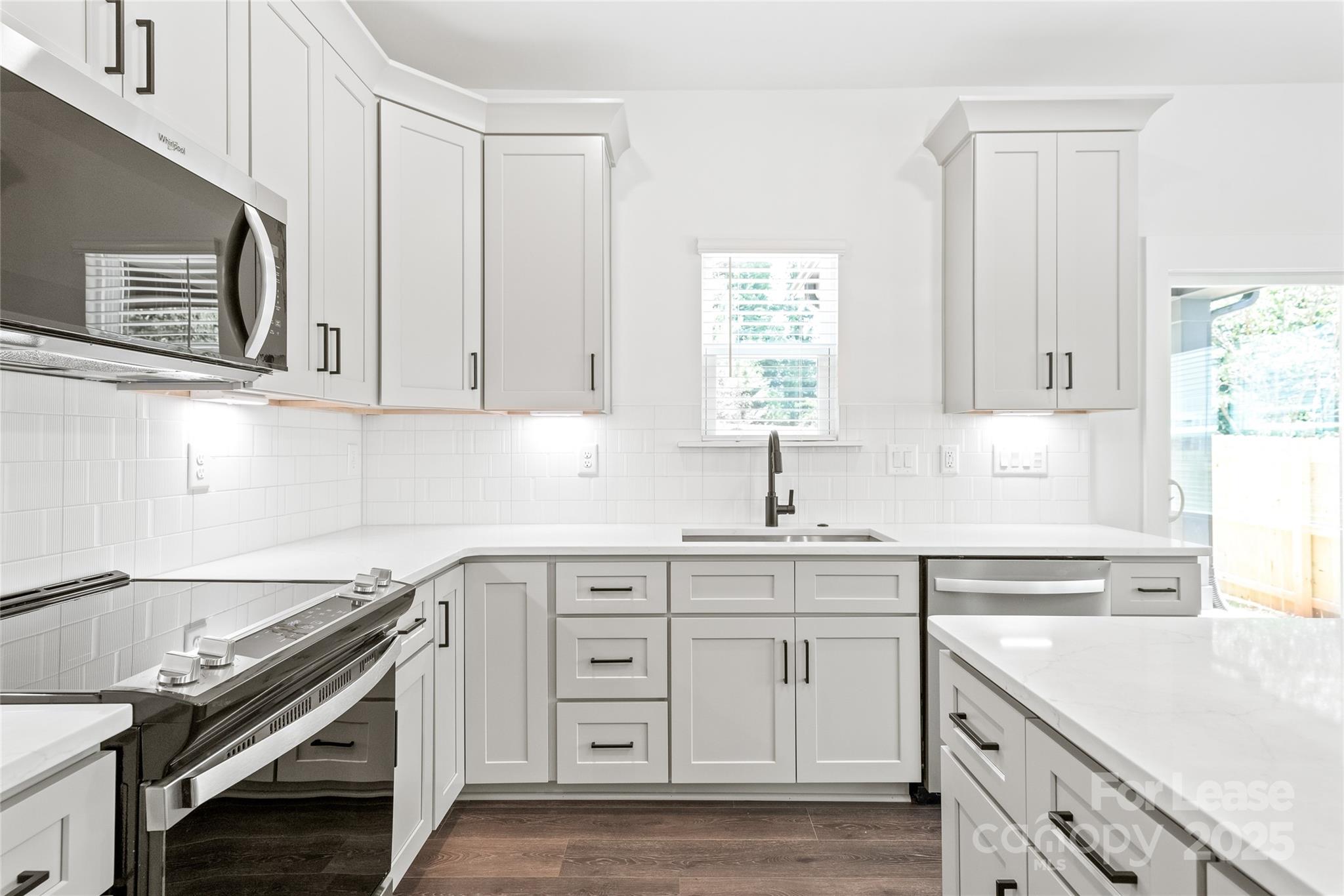 2011 Wilson Avenue Charlotte, NC 28208 - Photo 13 of 35