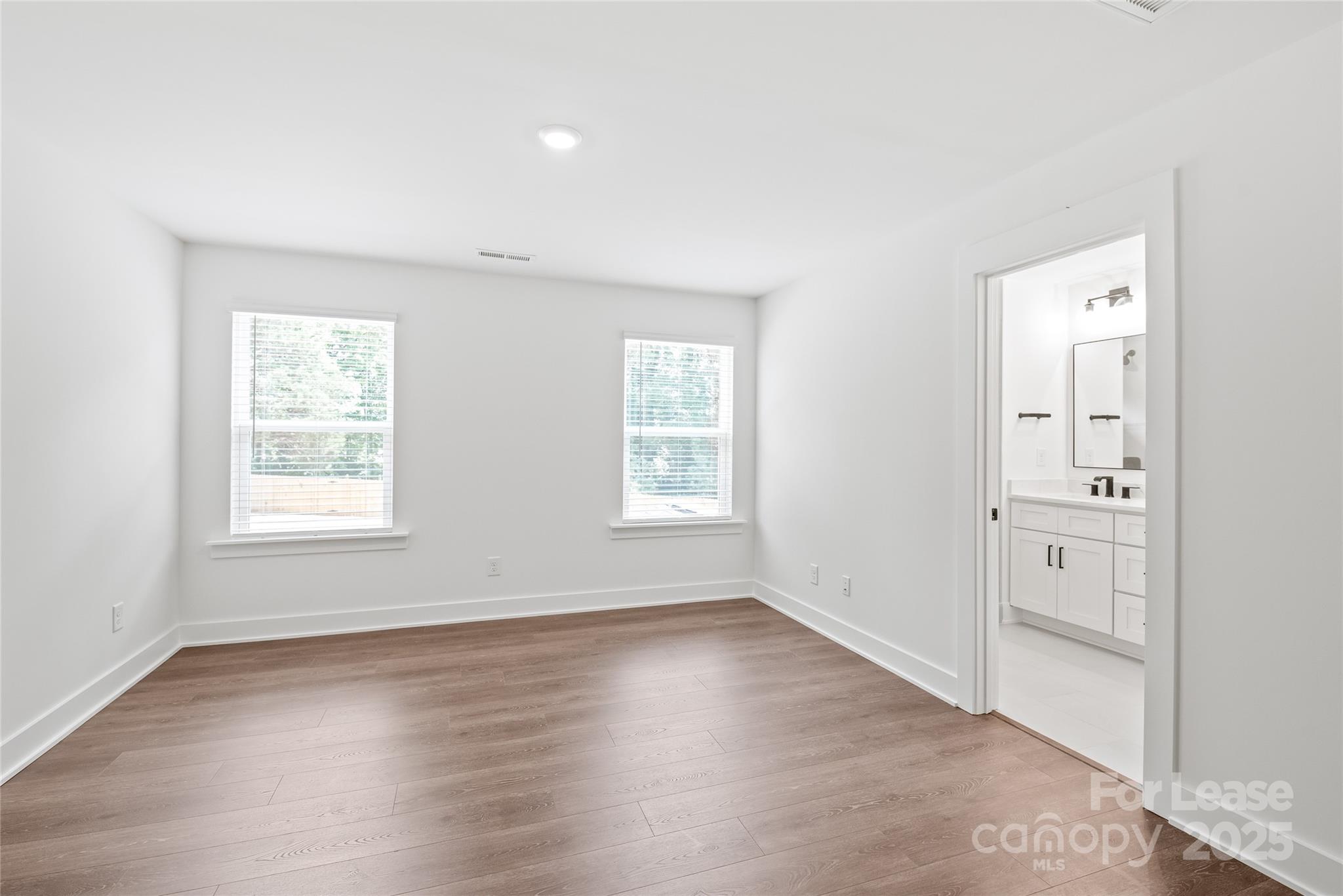 2011 Wilson Avenue Charlotte, NC 28208 - Photo 18 of 35