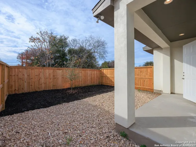 $1,595 | 211 San Salvador Avenue, Unit 102, San Antonio, TX 78210