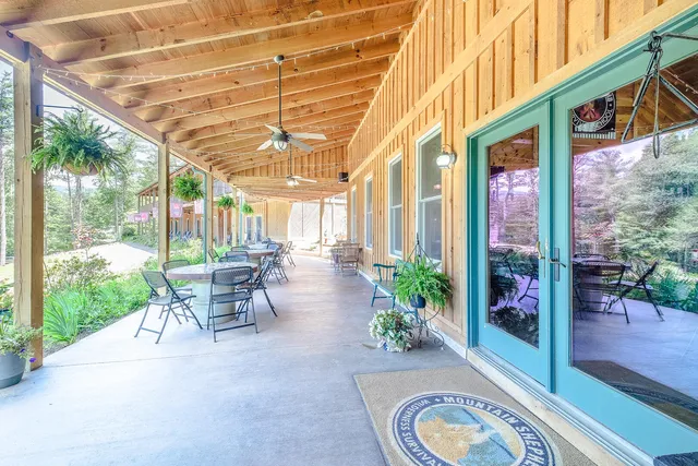 $2,440,000 | 57 Hemlock Ridge Lane, Catawba, VA 24070