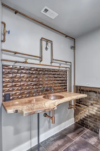 $2,750,000 | 3910 Brick Church Pike, Nashville, TN 37207