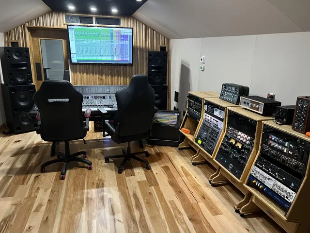 $2,750,000 | 3910 Brick Church Pike, Nashville, TN 37207