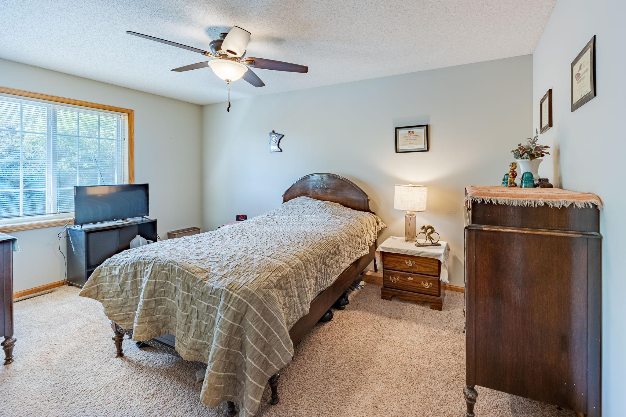 1555 County Rd D East, Unit B Maplewood, MN 55109 - Photo 15 of 27 Gallery Image 15