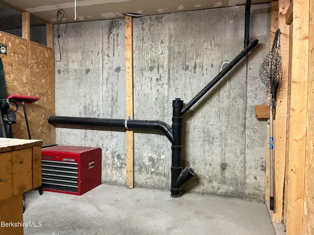 $169,900 | 580 South Main Street, Unit BLDG 2 10, Lanesborough, MA 01237