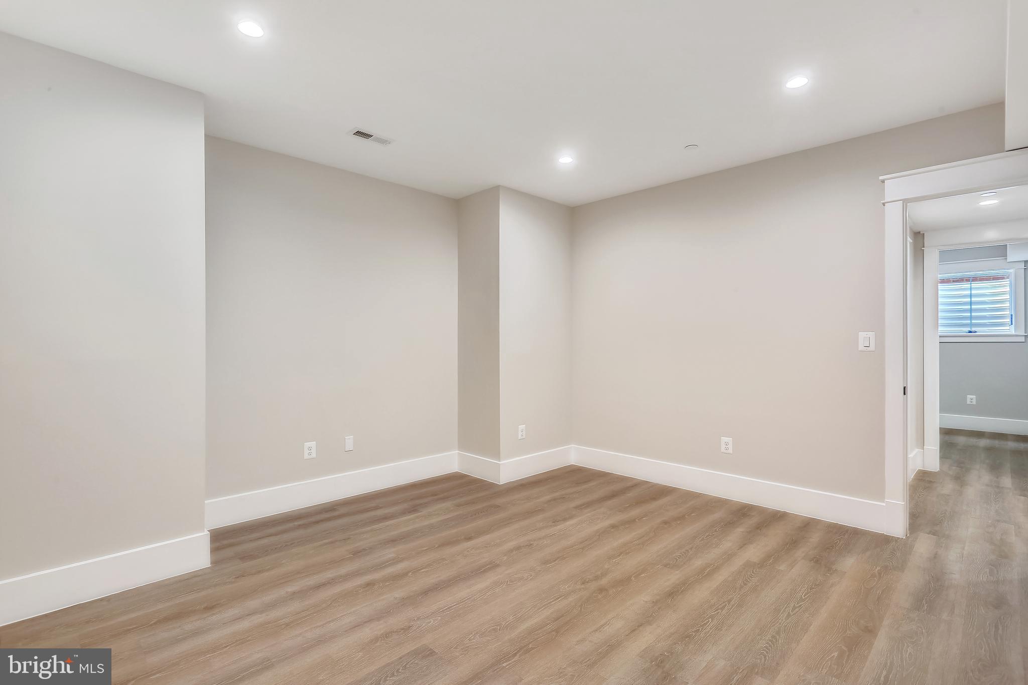 6027 Walhonding Road Bethesda, MD 20816 - Photo 109 of 137