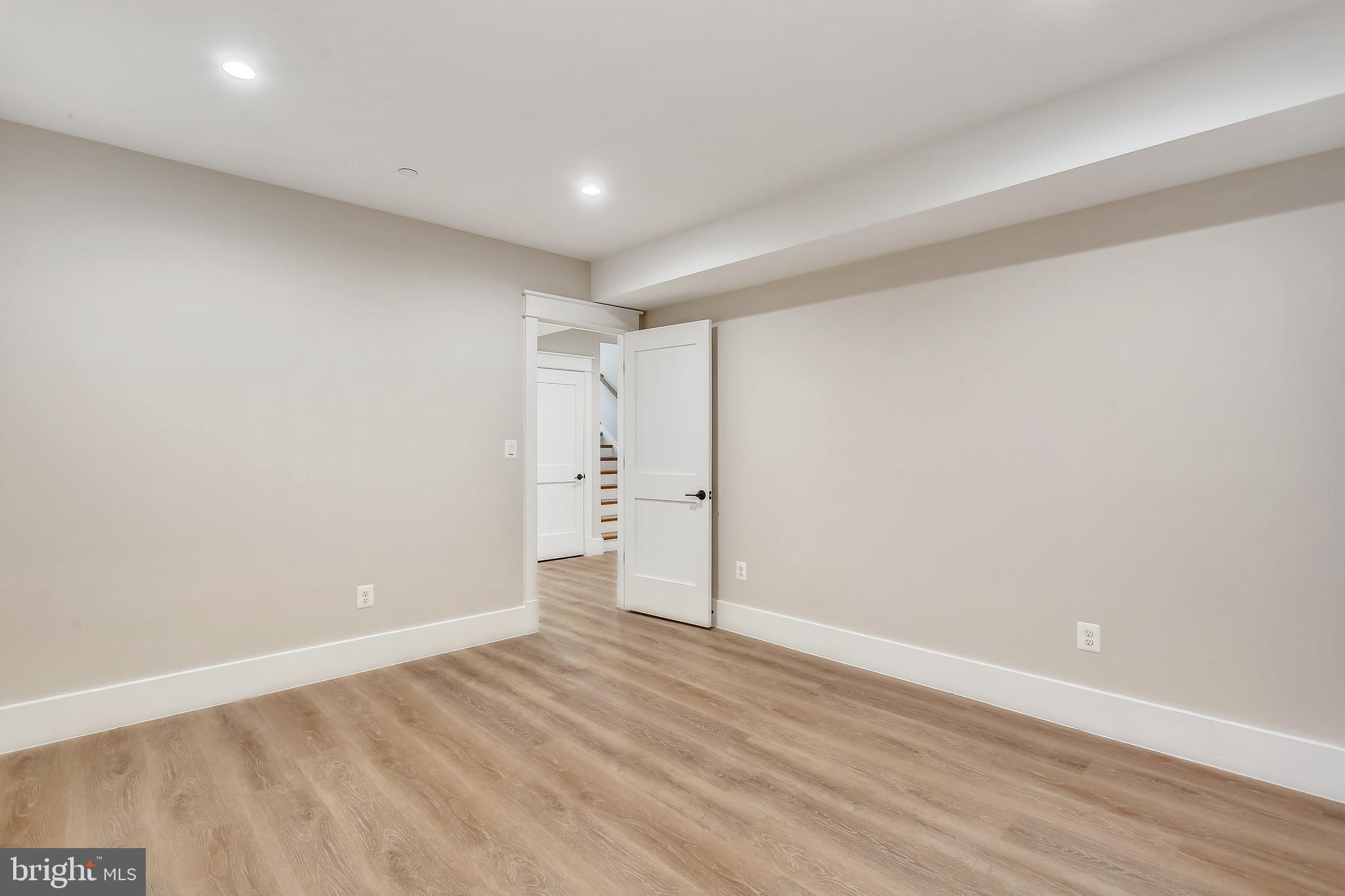 6027 Walhonding Road Bethesda, MD 20816 - Photo 110 of 137