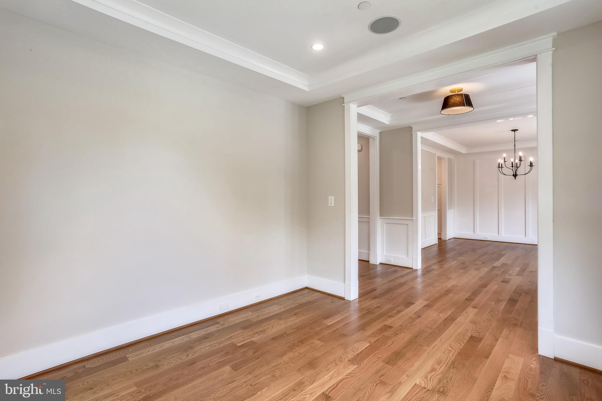 6027 Walhonding Road Bethesda, MD 20816 - Photo 14 of 137