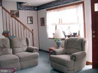240 Clamer Road Ewing, NJ 08628 - Photo 2 of 5