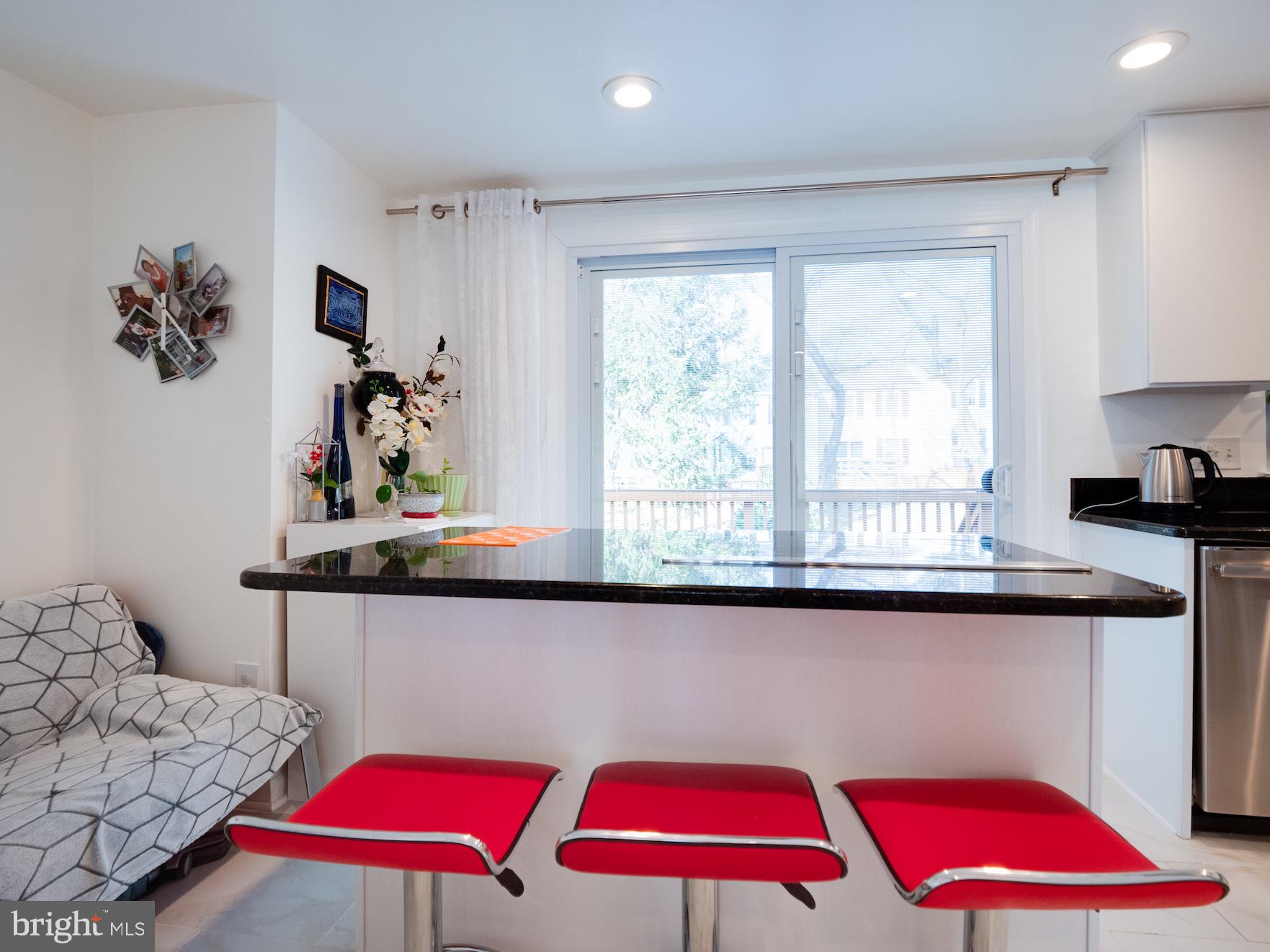 1677 Bayfield Way Reston, VA 20194 - Photo 14 of 47