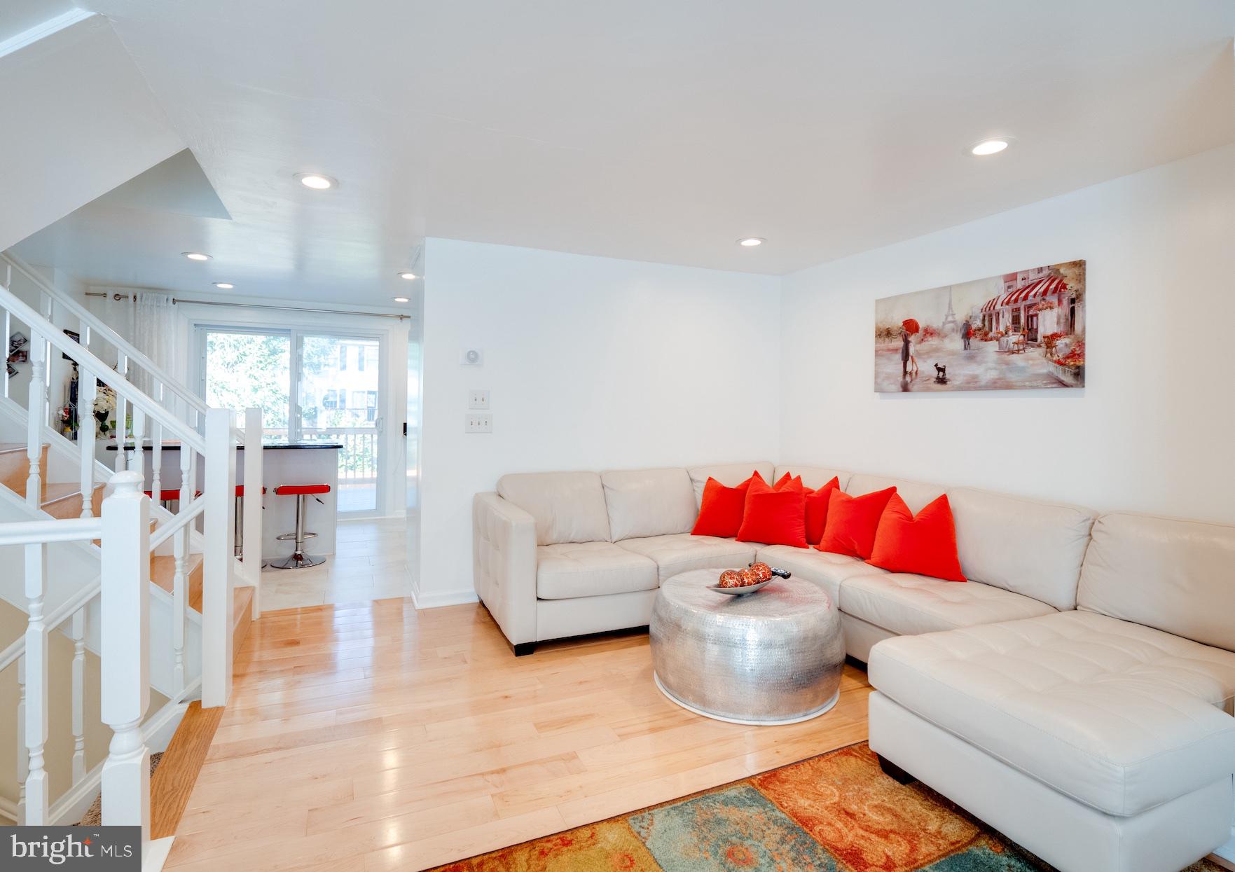 1677 Bayfield Way Reston, VA 20194 - Photo 22 of 47 Entry Level