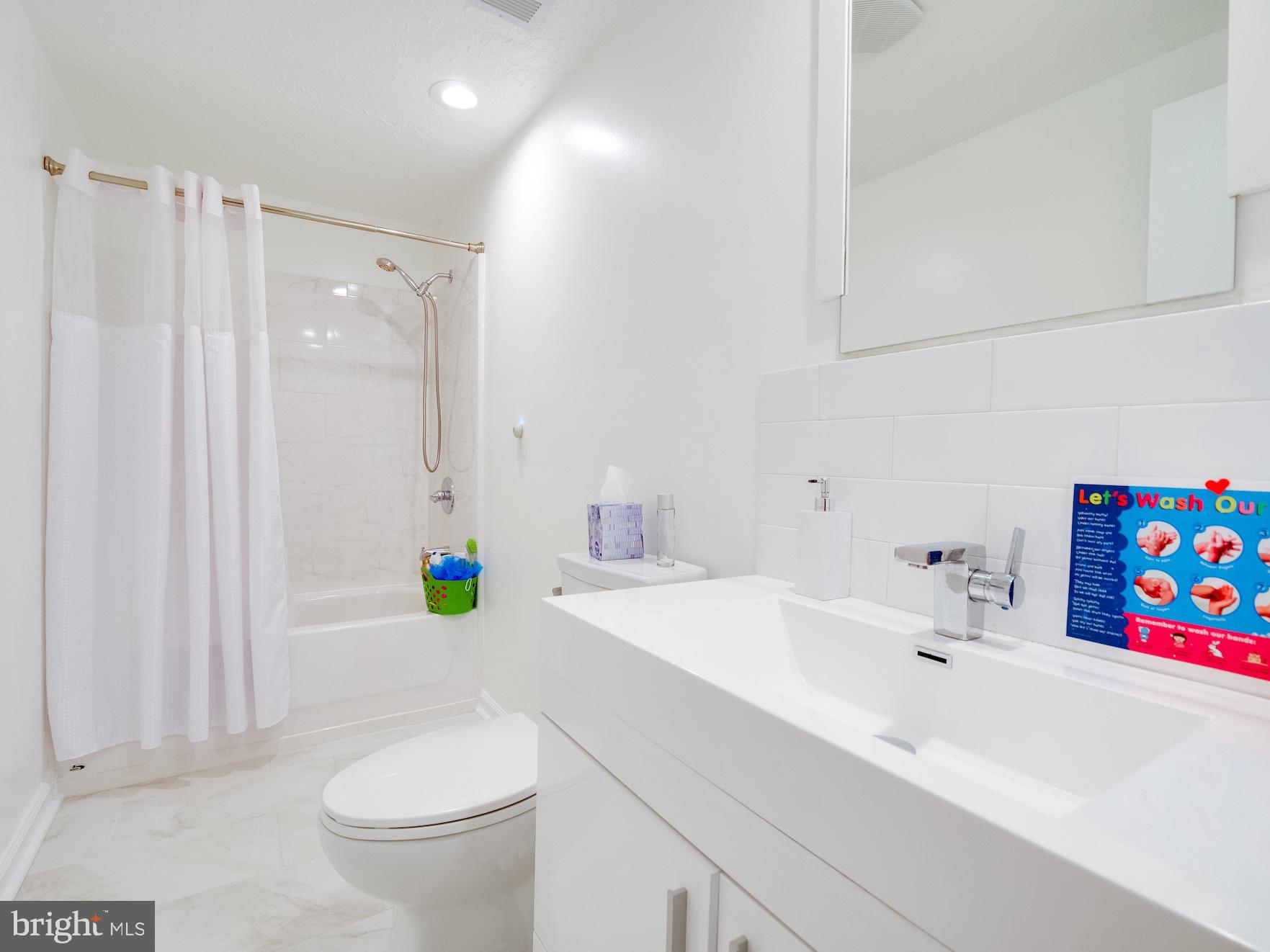 1677 Bayfield Way Reston, VA 20194 - Photo 42 of 47 Lower Level Full Bathroom