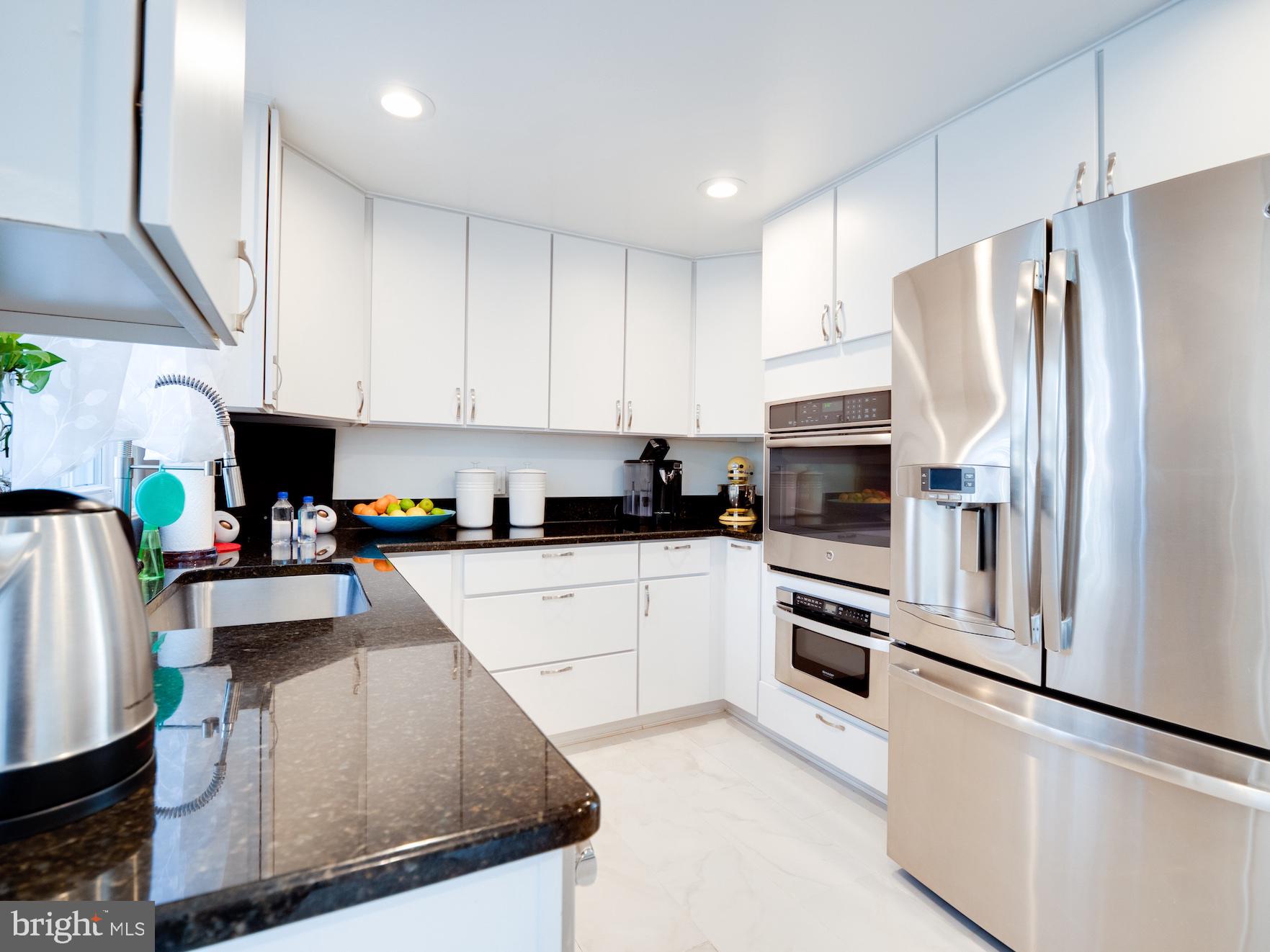 1677 Bayfield Way Reston, VA 20194 - Photo 10 of 47 GE Appliance Package