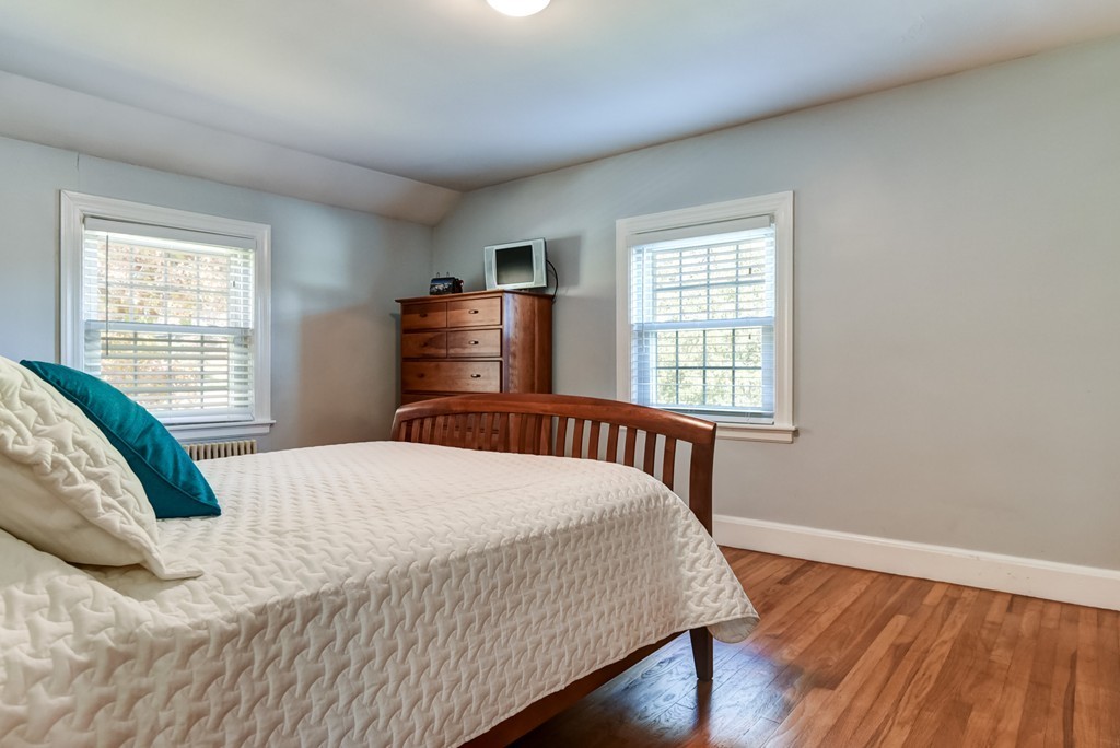 236 Dover Road Westwood, MA 02090 - Photo 12 of 21 Gallery Image 12