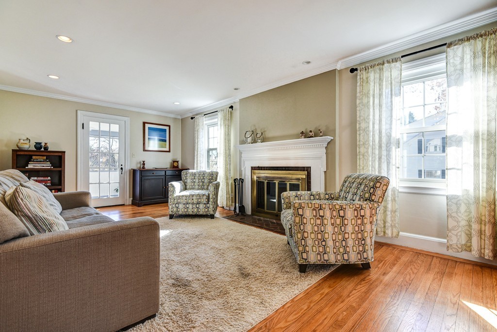 236 Dover Road Westwood, MA 02090 - Photo 8 of 21 Gallery Image 8