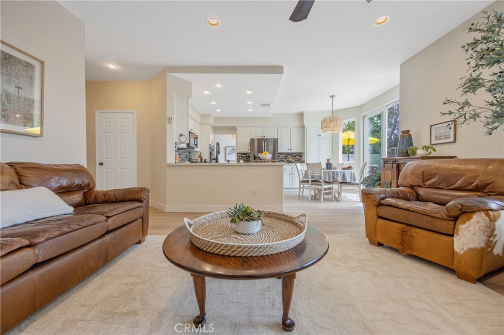 25654 Shaw Place Stevenson Ranch, CA 91381 - Photo 13 of 75