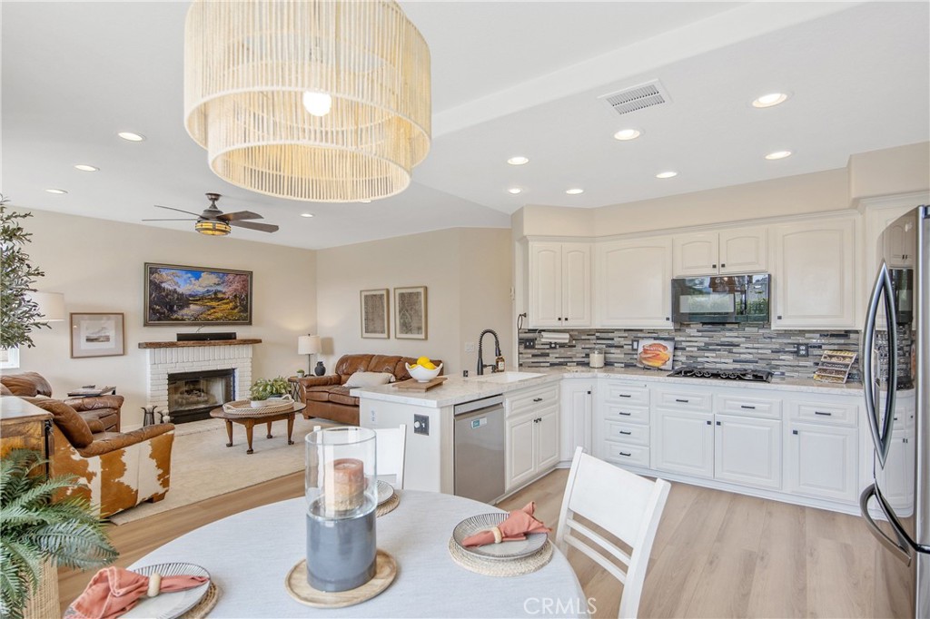 25654 Shaw Place Stevenson Ranch, CA 91381 - Photo 17 of 75