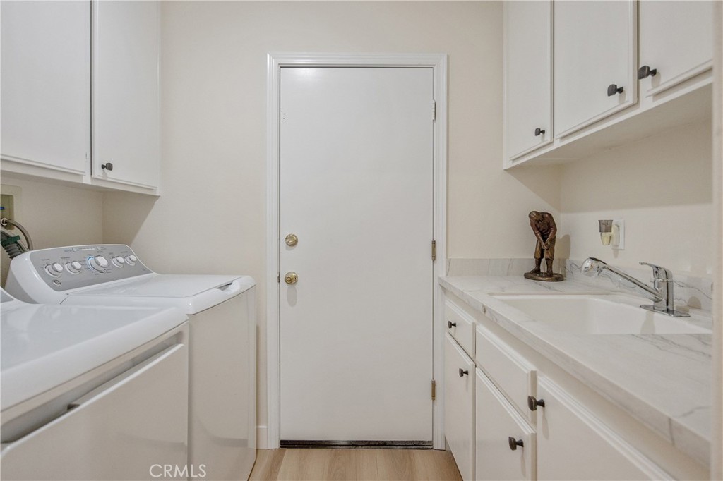 25654 Shaw Place Stevenson Ranch, CA 91381 - Photo 26 of 75