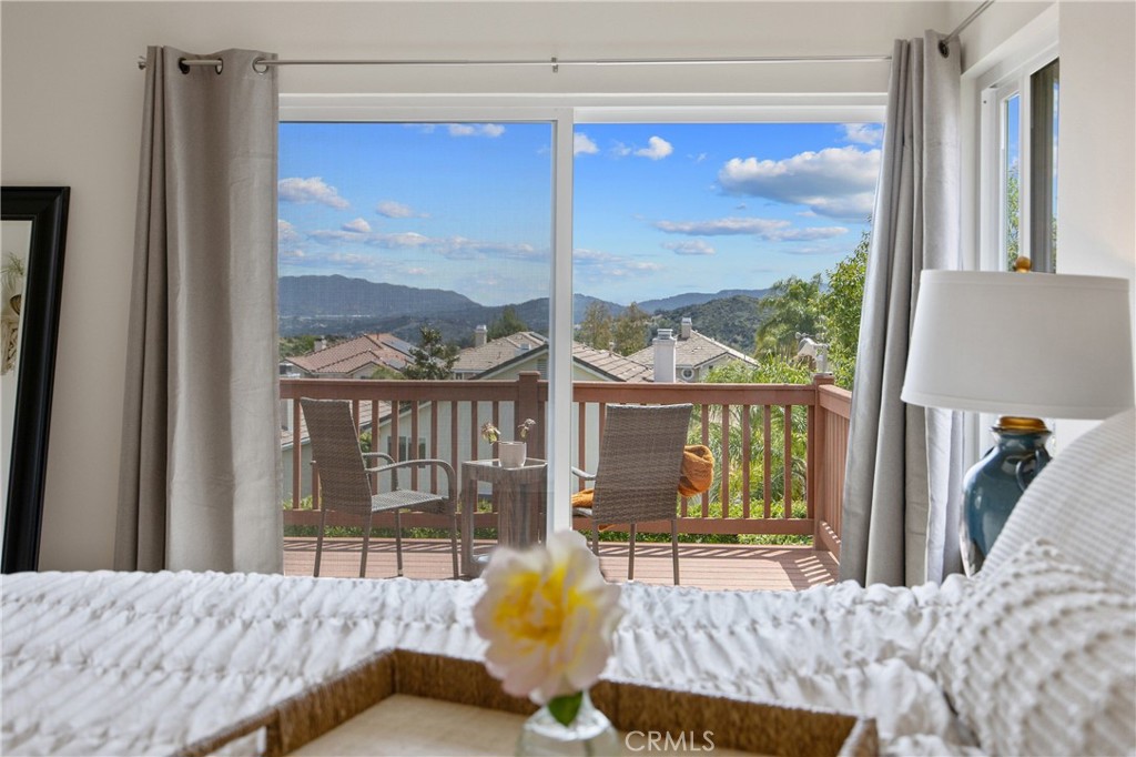 25654 Shaw Place Stevenson Ranch, CA 91381 - Photo 32 of 75