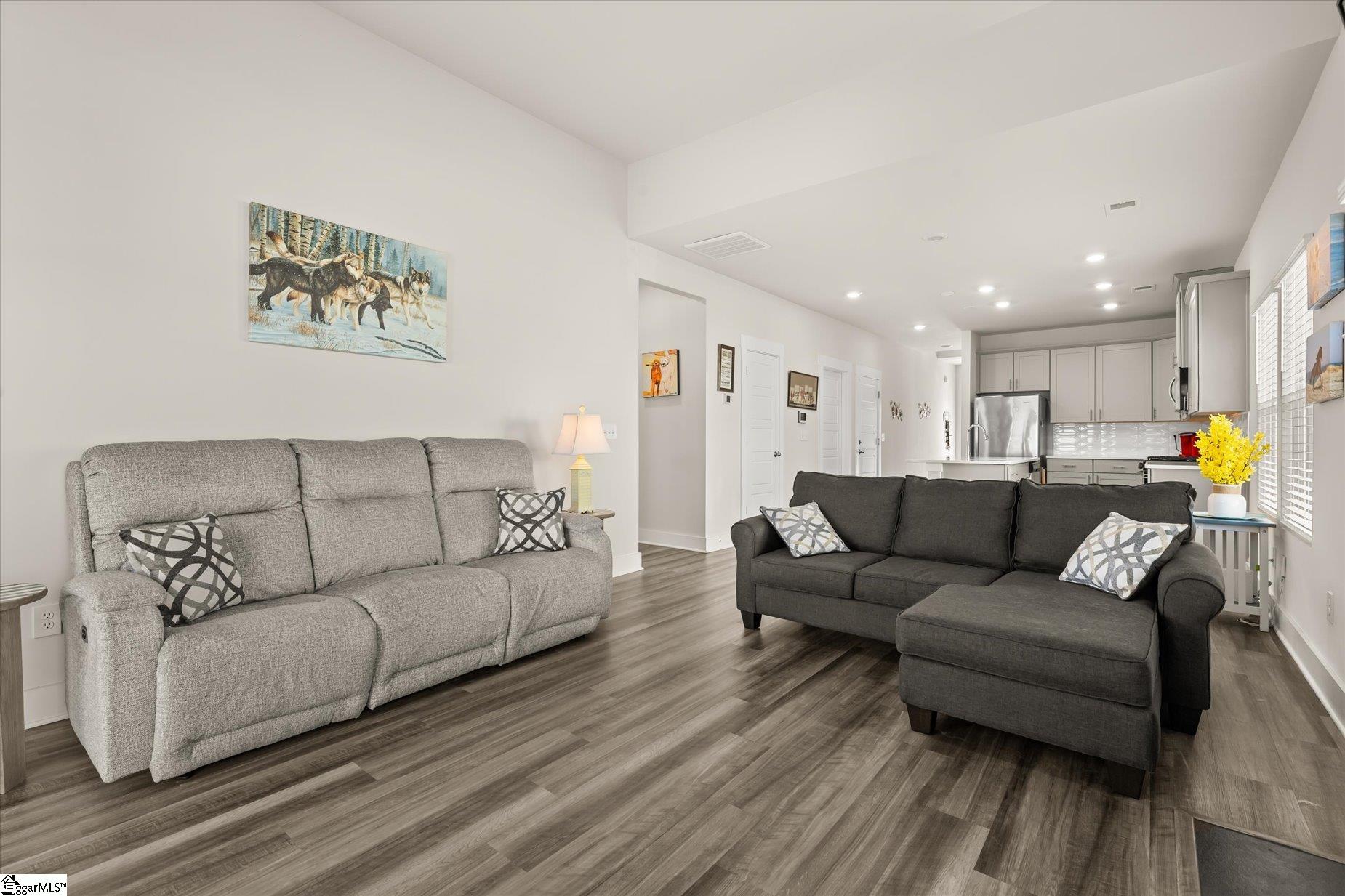 122 Bromes Way Greenville, SC 29607 - Photo 5 of 38 Gallery Image 5