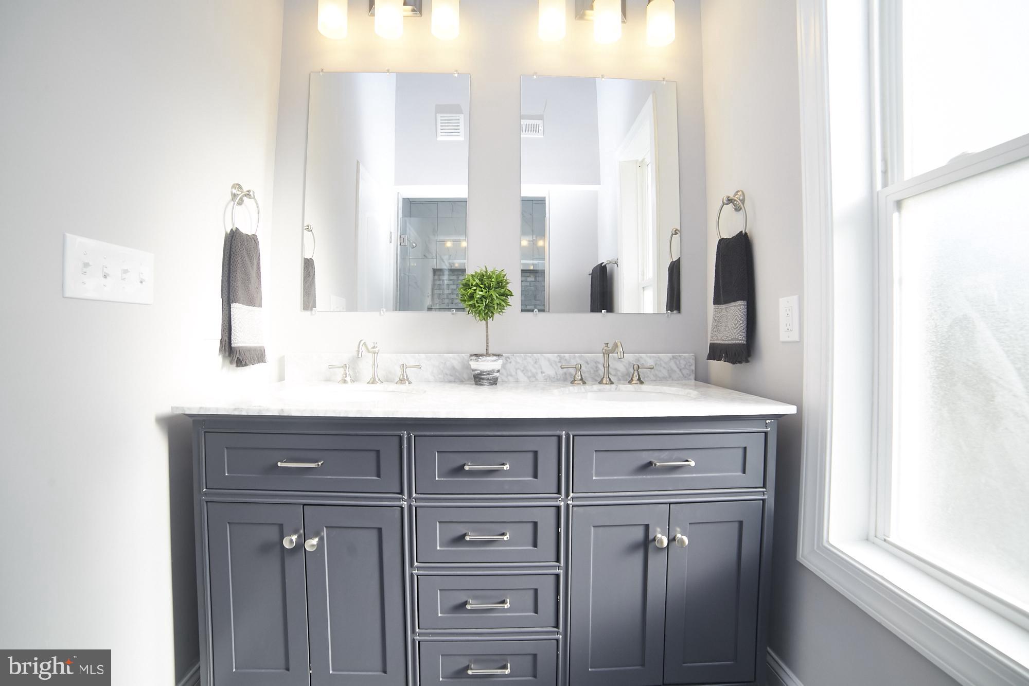 4604 Ridge Avenue Baltimore, MD 21227 - Photo 21 of 29 Bath (Master)