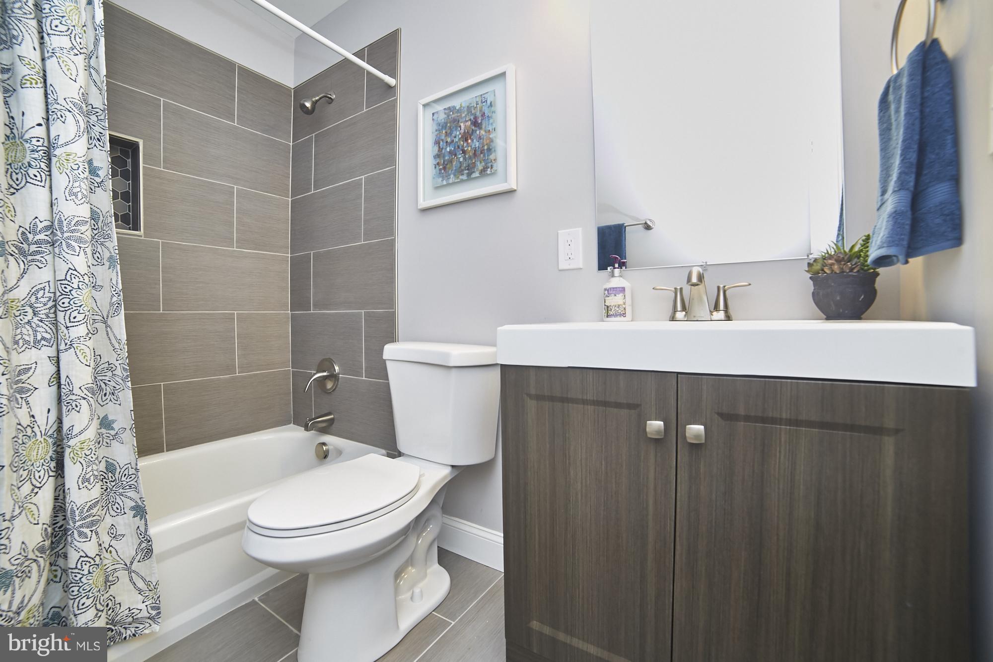 4604 Ridge Avenue Baltimore, MD 21227 - Photo 26 of 29 Bath