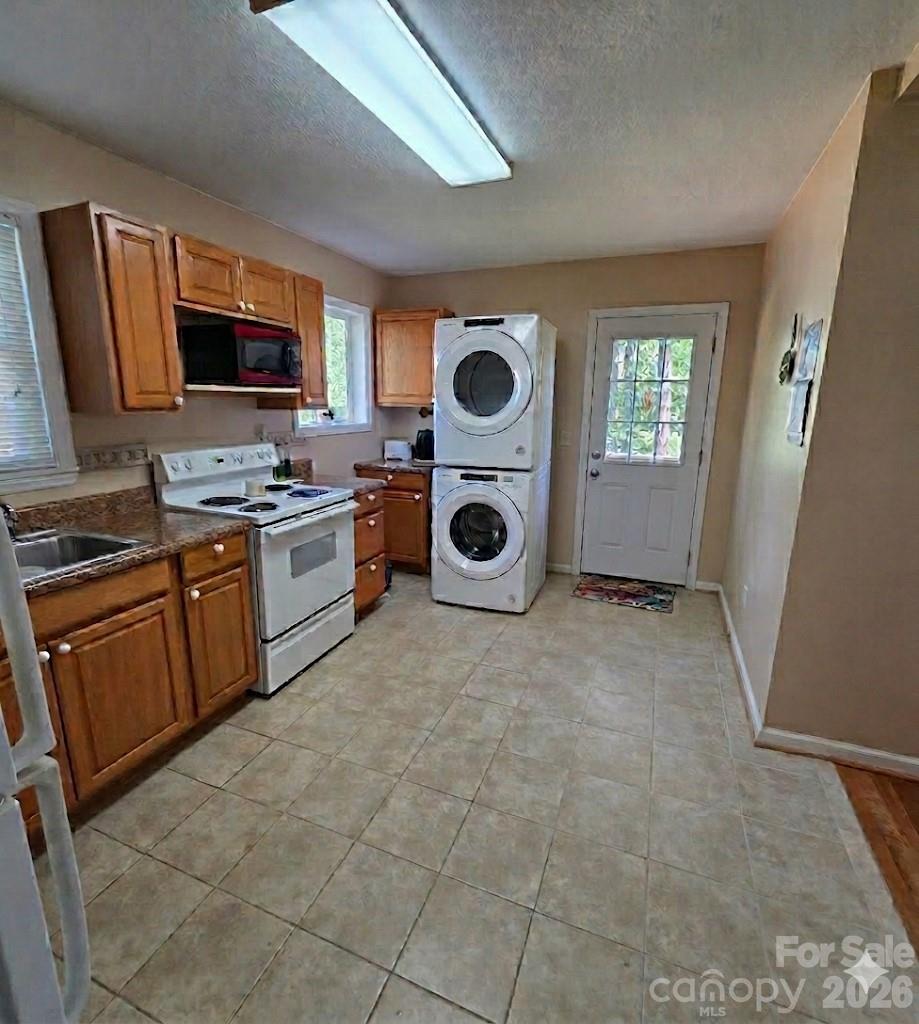 376 State Street Marion, NC 28752 - Photo 14 of 25