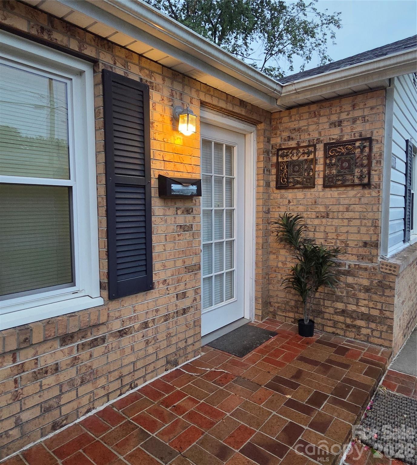 376 State Street Marion, NC 28752 - Photo 3 of 33