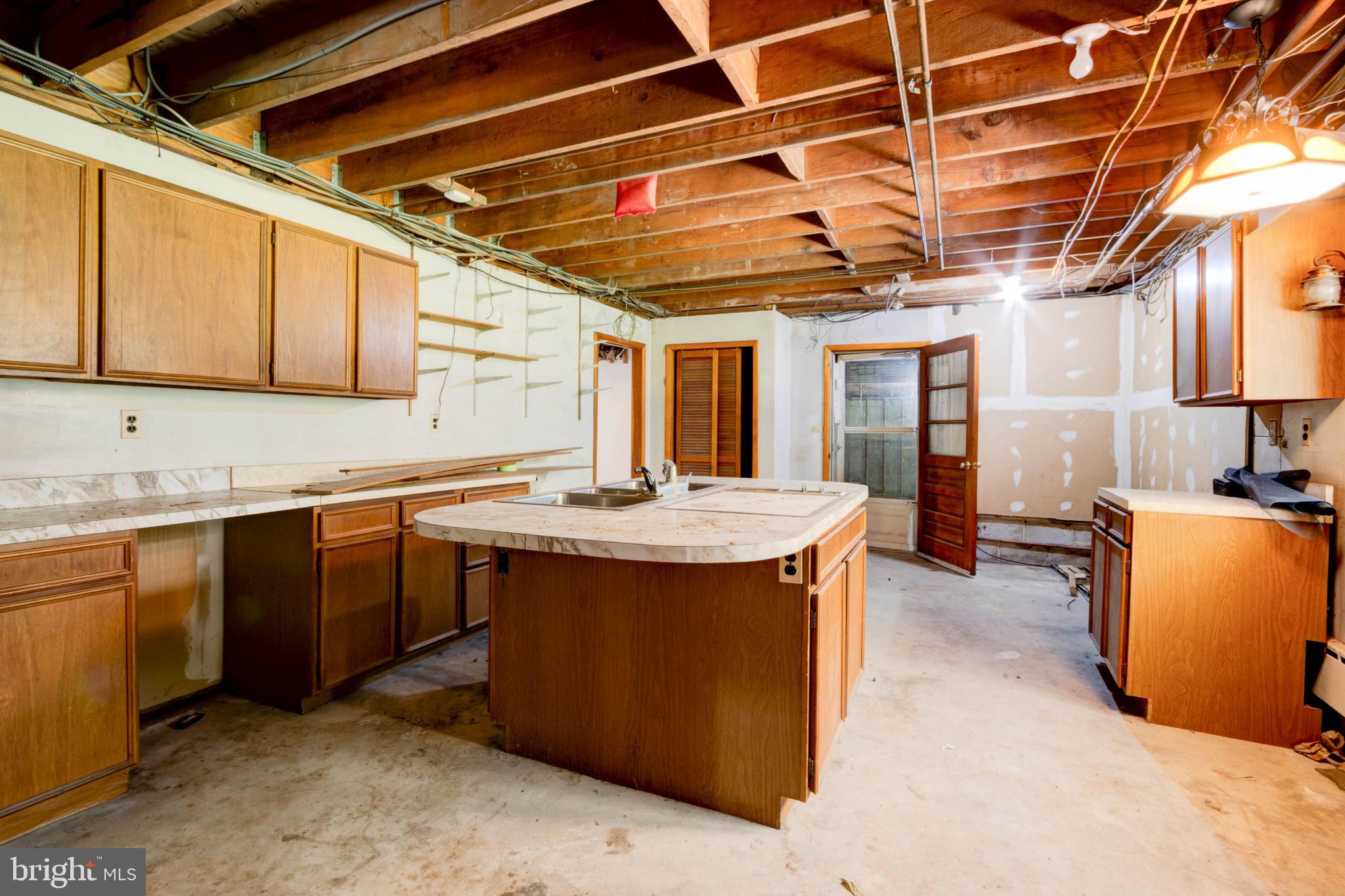 8191 Old Mill Road Pasadena, MD 21122 - Photo 26 of 37