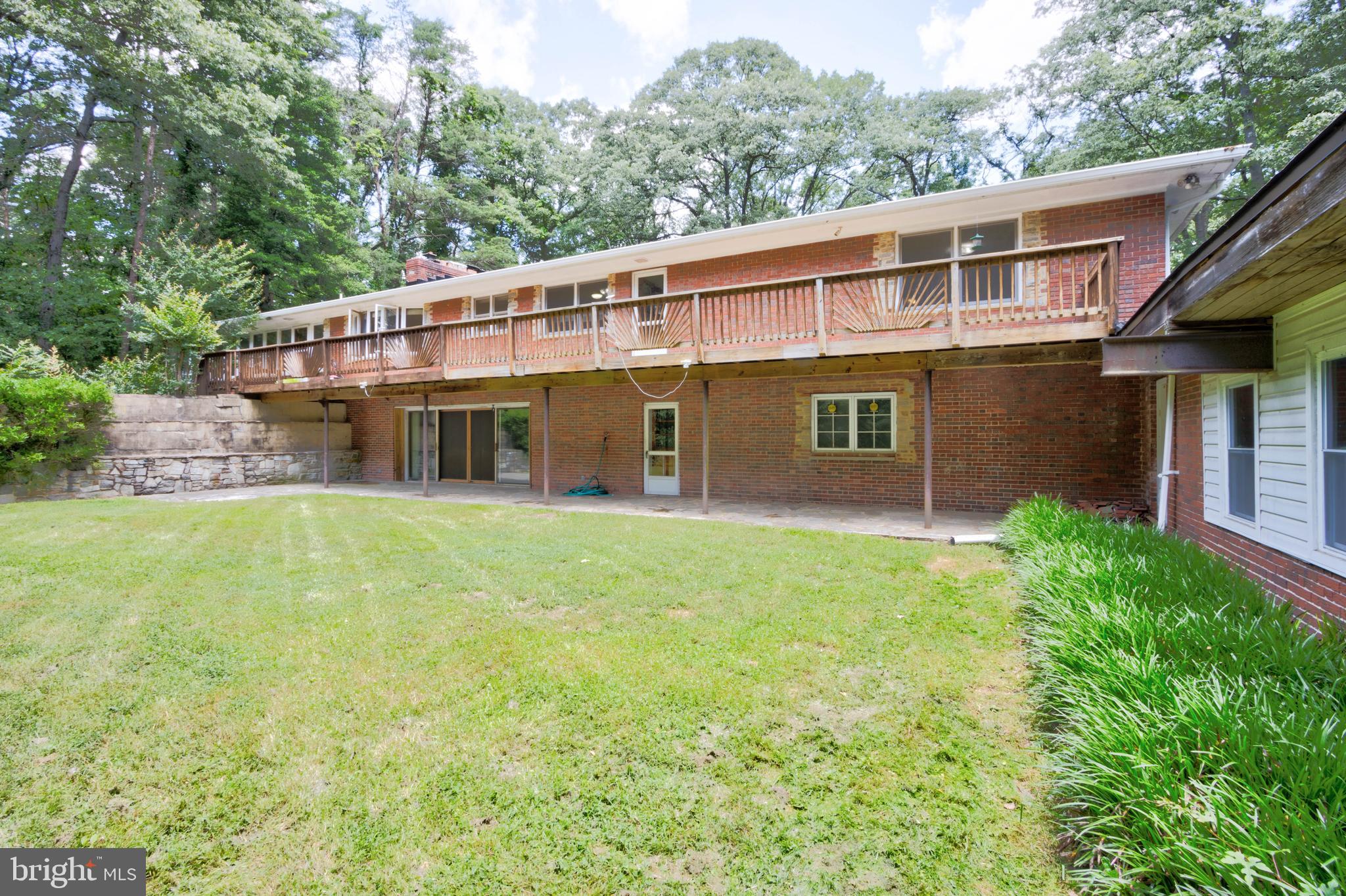 8191 Old Mill Road Pasadena, MD 21122 - Photo 32 of 37