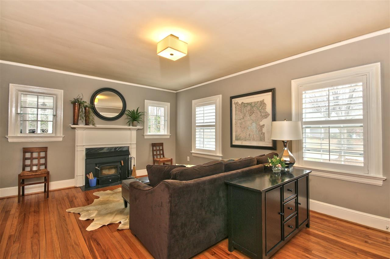 311 Shepherd Street Raleigh, NC 27607 - Photo 7 of 22 Living Room