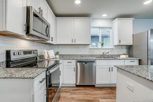 $1,899 | 10334 Big Four, Converse, TX 78109