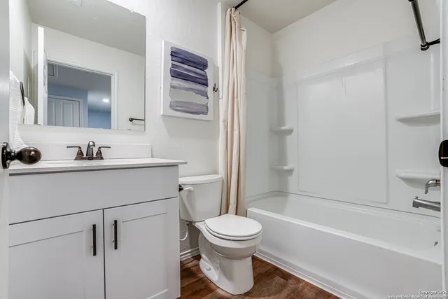 $1,899 | 10334 Big Four, Converse, TX 78109