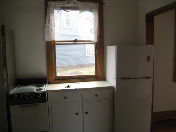 36 Kossuth Street Exeter, NH 03833 - Photo 3 of 6 Gallery Image 3