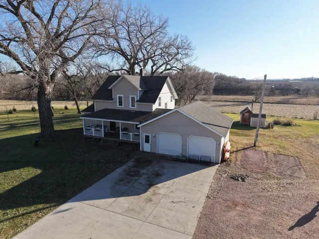$429,000 | 11584 County Highway, Revere, MN 56166