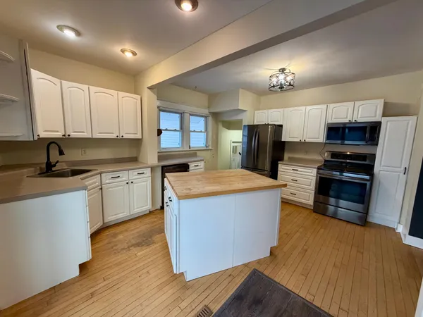 $429,000 | 11584 County Highway, Revere, MN 56166