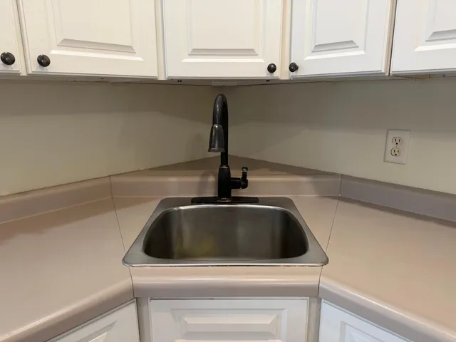 $429,000 | 11584 County Highway, Revere, MN 56166