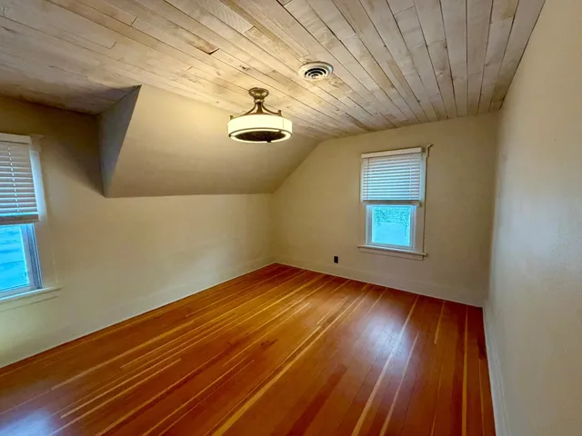 $429,000 | 11584 County Highway, Revere, MN 56166