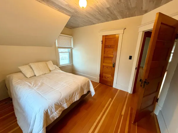 $429,000 | 11584 County Highway, Revere, MN 56166