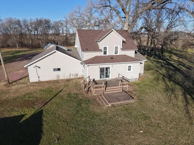 $429,000 | 11584 County Highway, Revere, MN 56166