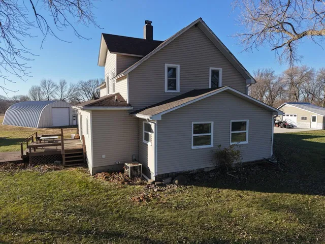 $429,000 | 11584 County Highway, Revere, MN 56166