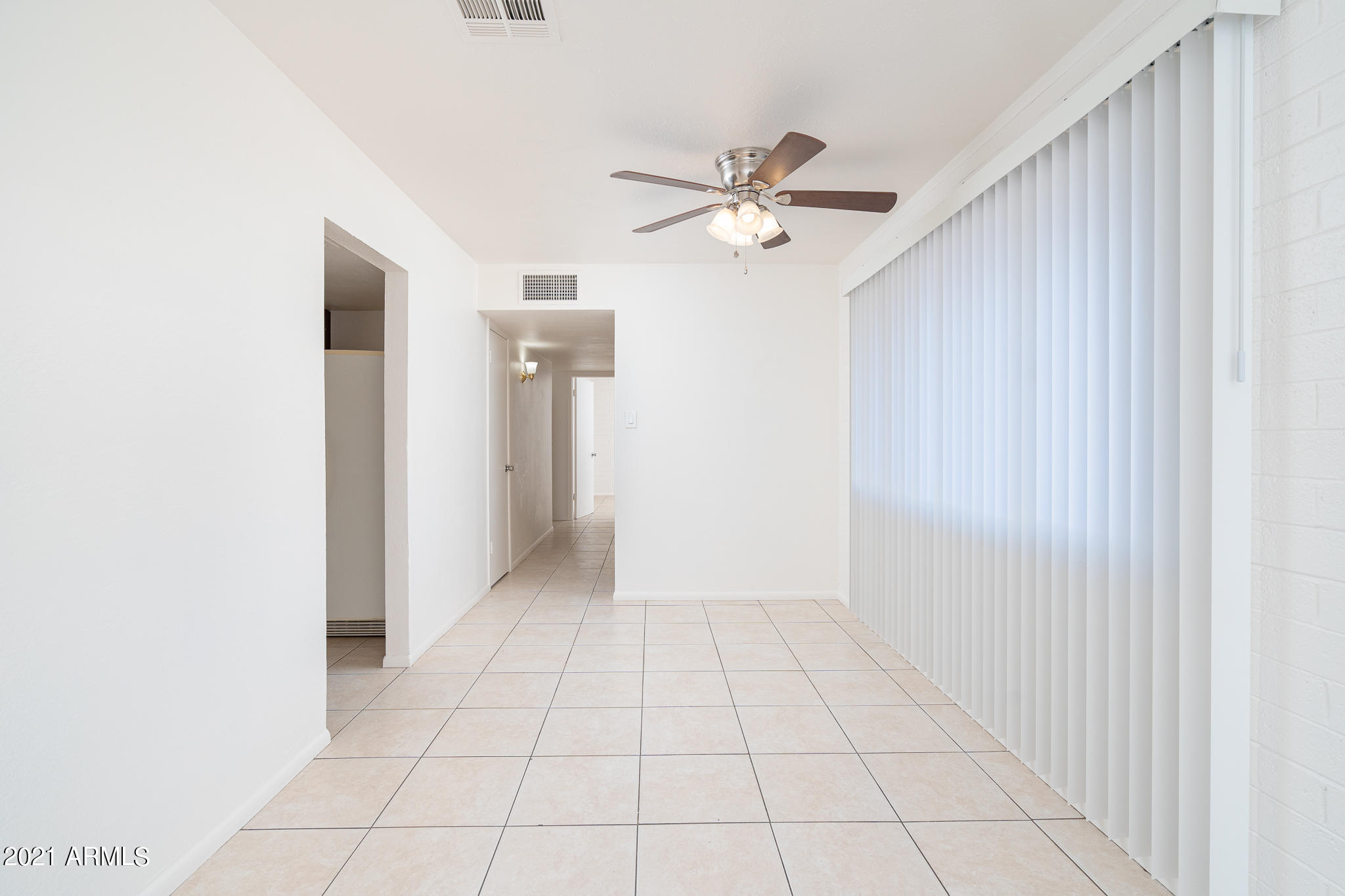 5415 West Camelback Road Phoenix, AZ 85031 - Photo 6 of 27 06_Dining_01