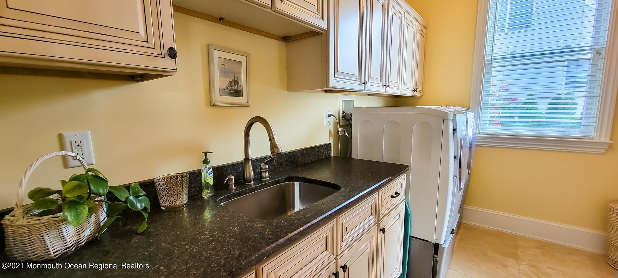203 Ketch Road Mantoloking, NJ 08738 - Photo 29 of 88 24