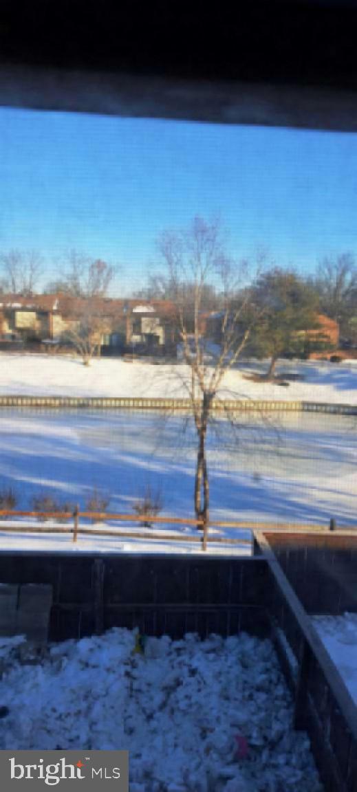 960 Jamestown Road Hightstown, NJ 08520 - Photo 3 of 18 a view of a sky from a balcony