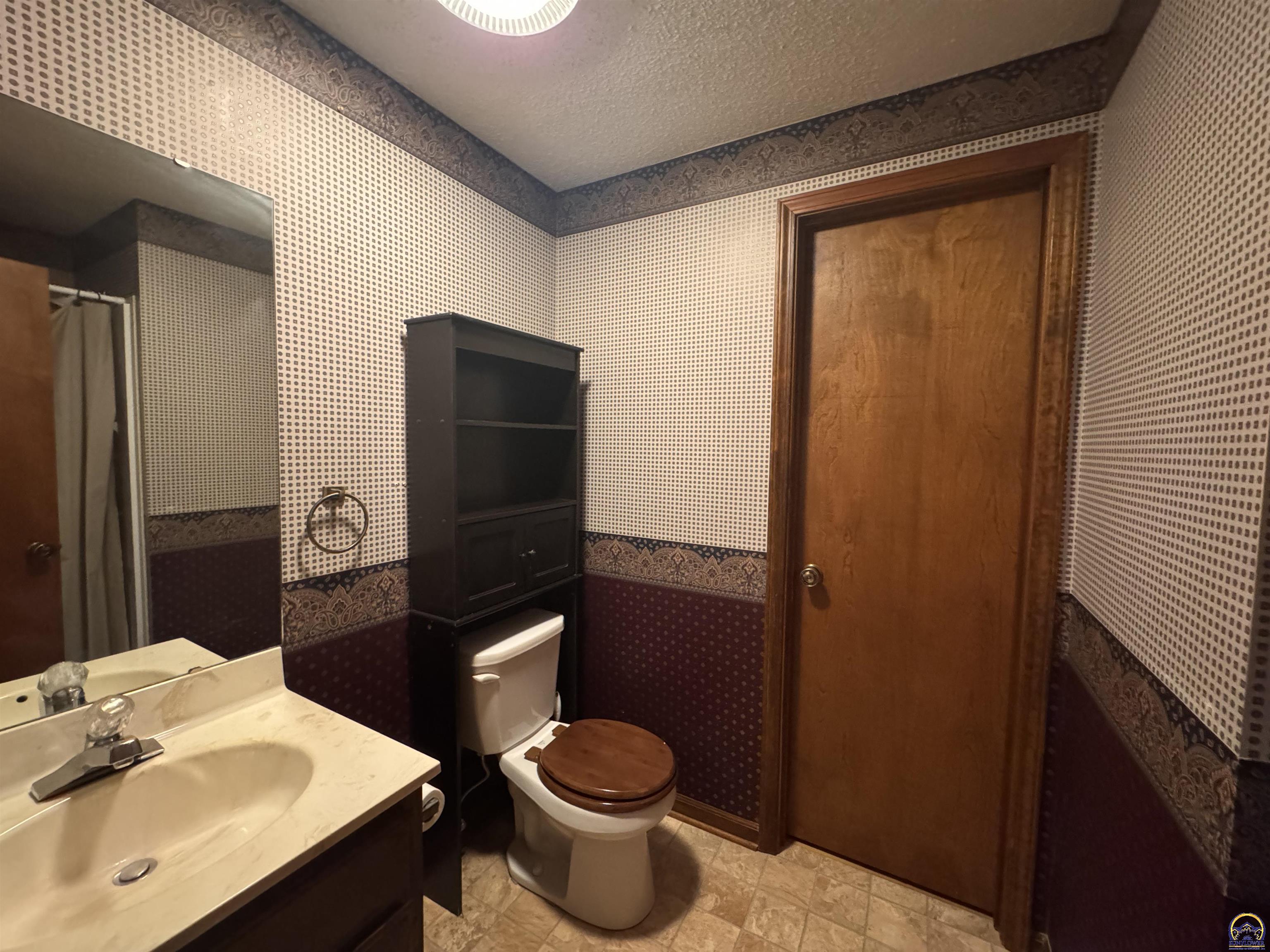 3630 Southwest Kings Forest Road Topeka, KS 66610 - Photo 21 of 30