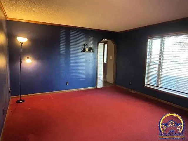 $374,950 | 3630 Southwest Kings Forest Road, Topeka, KS 66610