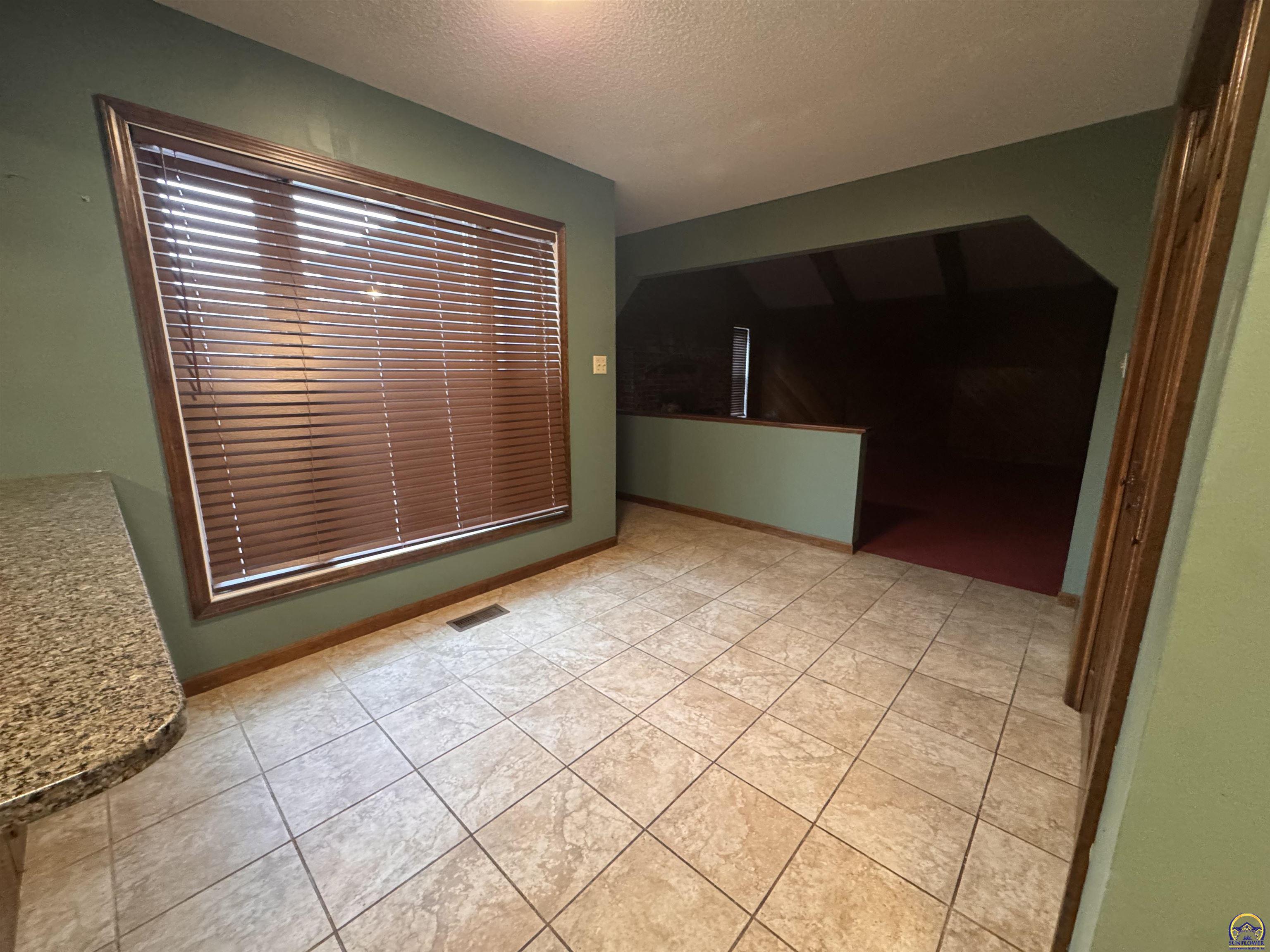 3630 Southwest Kings Forest Road Topeka, KS 66610 - Photo 9 of 30